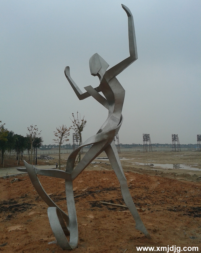 金地集团不锈钢烤漆雕塑