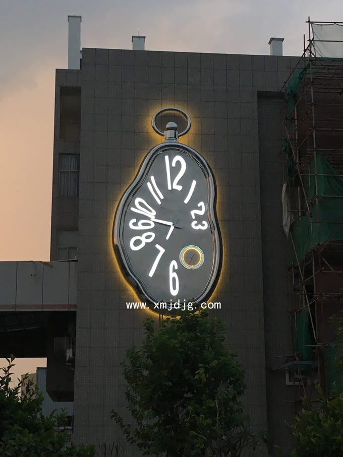 不锈钢亮光大挂钟